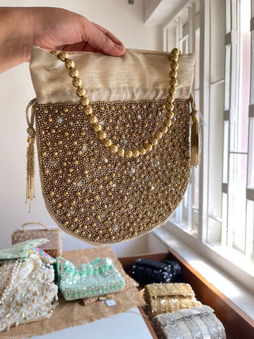 Full Brown Pearls Potli