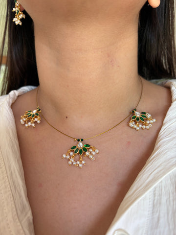 Invisible Green Jadau Necklace Set