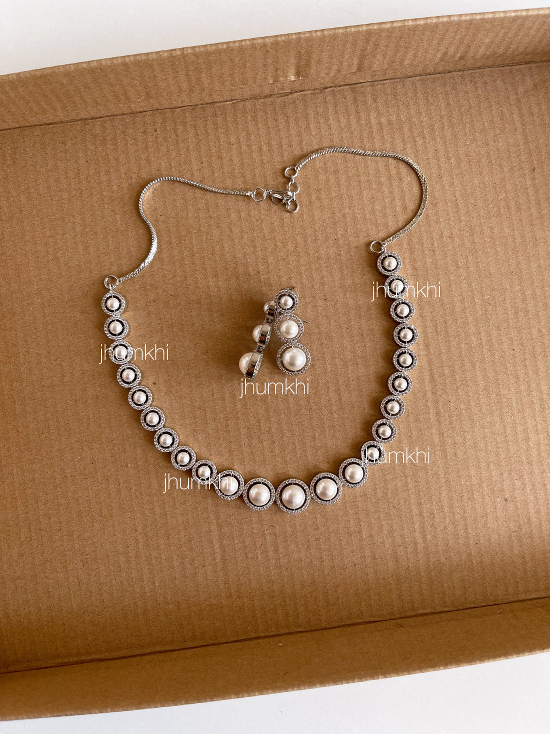 Ascending pearls jewellery set