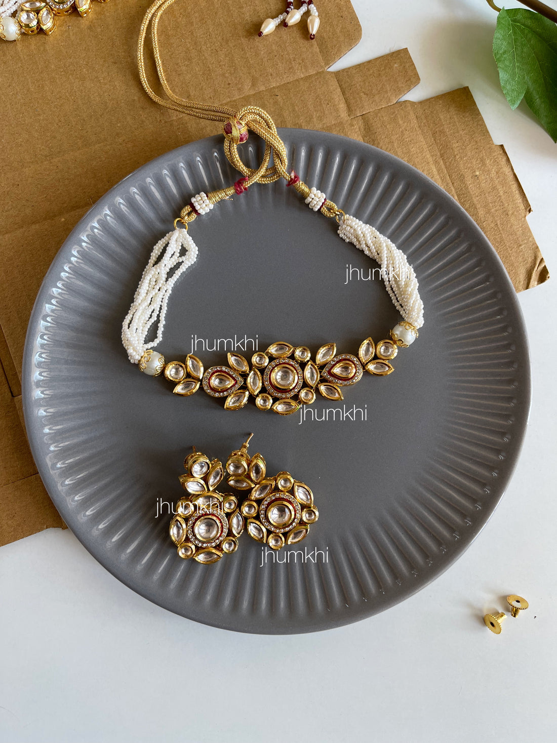 Parna kundan choker set