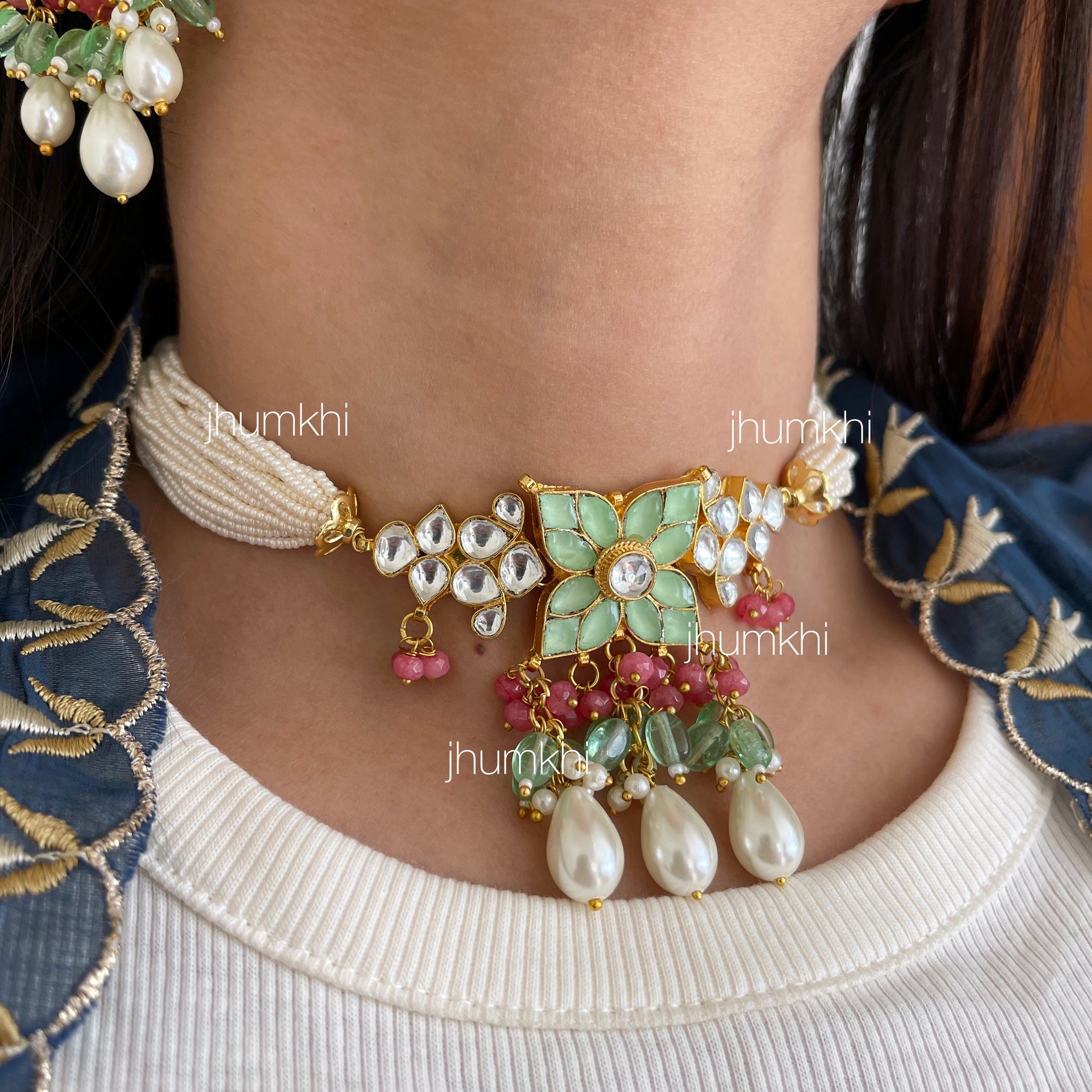 Rectangle flower kundan choker set